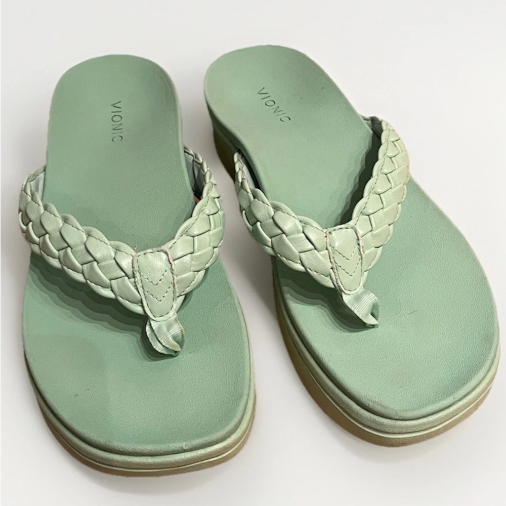 Vionic Mint Green Braided Thong Sandals